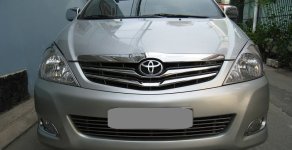 Toyota Innova V 2011 - Bán Toyota Innova V 2011 màu bạc, xe gia đình đi rất mới giá 443 triệu tại Tp.HCM