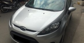 Ford Fiesta AT 2012 - Bán Ford Fiesta 2012 tự động, màu bạc, xe đi kỹ như mới giá 325 triệu tại Tp.HCM