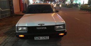 Toyota Crown   1982 - Cần bán gấp Toyota Crown đời 1982, màu trắng, nhập khẩu nguyên chiếc, máy lành giá 42 triệu tại Bình Dương