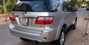 Toyota Fortuner G 2010 - Bán xe Toyota Fortuner G đời 2010, màu bạc số sàn, giá tốt giá 605 triệu tại Tp.HCM