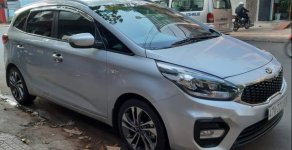 Kia Rondo 2018 - Gia đình bán Kia Rondo đời 2018, màu bạc giá 535 triệu tại Đắk Lắk