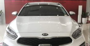 Kia Cerato 1.6 AT 2019 - Bán Kia Cerato sản xuất năm 2019, màu trắng giá 589 triệu tại Quảng Ngãi
