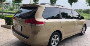 Toyota Sienna 3.5AT 2010 - Bán Toyota Sienna 3.5AT năm 2010, màu bạc, nhập khẩu số tự động giá 1 tỷ 385 tr tại Tp.HCM