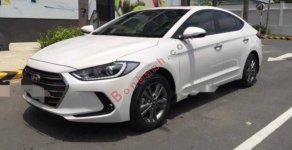 Hyundai Elantra     1.6 AT   2017 - Cần bán Hyundai Elantra 1.6 AT đời 2017, màu trắng, biển 72 giá 585 triệu tại Khánh Hòa