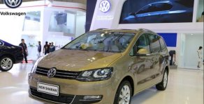 Bán Volkswagen Sharan đời 2017, màu vàng, nhập khẩu  giá 1 tỷ 690 tr tại Khánh Hòa