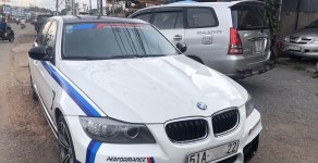 BMW 3 Series 320i 2009 - Cần bán BMW 3 Series sản xuất năm 2009, màu trắng, nhập khẩu giá 450 triệu tại Tp.HCM