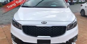 Kia Sedona 2018 - Bán ô tô Kia Sedona năm 2018, màu trắng giá 1 tỷ 159 tr tại Cần Thơ