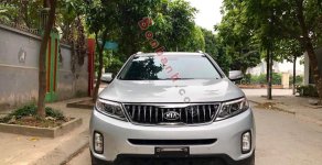 Kia Sorento GAT 2017 - Bán Kia Sorento 2.4 GAT đời 2017, màu bạc, giá chỉ 728 triệu giá 728 triệu tại Hà Nội