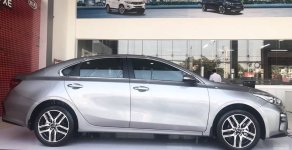 Kia Cerato Deluxe 2019 - Ưu đãi ngập tràng khi mua Cerato tại showroom mới tại thành phố Tây Ninh giá 635 triệu tại Tây Ninh