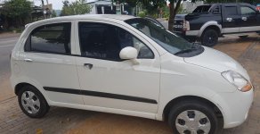 Chevrolet Spark   2014 - Bán Chevrolet Spark đời 2014, màu trắng, máy móc êm, gầm bệ khỏi chê giá 135 triệu tại Kon Tum