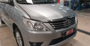 Toyota Innova V 2012 - Bán Innova 2.0V 2012, màu bạc, bản cao cấp giá 520 triệu tại Tp.HCM