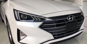Hyundai Elantra 2019 - Bán Hyundai Elantra - 2019 new 100%, xem xe tại đại lý 97 An Dương Vương - TP-Huế giá 580 triệu tại TT - Huế