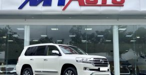 Toyota Land Cruiser VXR 2018 - Bán xe Toyota Land Cruiser VXR sản xuất năm 2018, màu trắng, nhập Dubai 0941.68.6611 giá 6 tỷ 350 tr tại Hà Nội