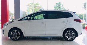 Kia Rondo 2019 - Bán ô tô Kia Rondo đời 2019, màu trắng, nhập khẩu nguyên chiếc giá 585 triệu tại Bình Dương