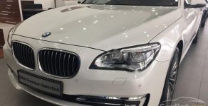 BMW 7 Series 730i 2015 - Bán BMW 7 Series 730i đời 2015, màu trắng, nhập khẩu chính chủ giá 2 tỷ 100 tr tại Hà Nội