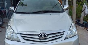 Toyota Innova 2010 - Gia đình bán xe Toyota Innova G đời 2010, màu bạc giá 350 triệu tại Trà Vinh