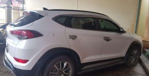 Hyundai Tucson 2018 - Bán xe Hyundai Tucson đời 2018, màu trắng còn mới, 850tr giá 850 triệu tại Gia Lai