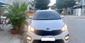 Kia Rondo 2018 - Chính chủ bán Kia Rondo GMT 2018, màu trắng, đúng chất, giá TL, hỗ trợ góp giá 542 triệu tại Bình Dương