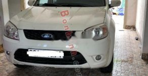 Ford Escape 2012 - Cần bán gấp Ford Escape sản xuất 2012, màu trắng như mới giá 415 triệu tại Quảng Nam