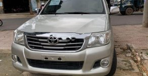 Toyota Hilux 2012 - Bán Toyota Hilux đời 2012, màu bạc giá 410 triệu tại Đắk Lắk