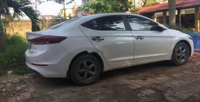 Hyundai Elantra 2018 - Cần đổi xe bán Hyundai Elantra đời 2018, màu trắng giá 540 triệu tại Bắc Ninh