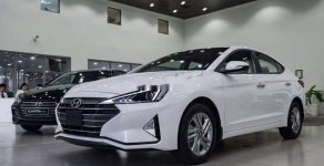 Hyundai Elantra 2019 - Bán ô tô Hyundai Elantra đời 2019, màu trắng giá 635 triệu tại TT - Huế