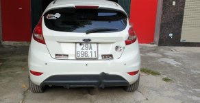 Ford Fiesta S 1.6 AT 2013 - Nhà nâng đời bán Ford Fiesta S 1.6 AT đời 2013, màu trắng giá 360 triệu tại Bắc Giang