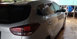 Kia Rondo 2017 - Cần bán lại xe Kia Rondo đời 2017, màu bạc, nhập khẩu đẹp như mới giá 530 triệu tại Quảng Bình