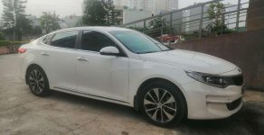 Kia Optima 2018 - Cần bán gấp Kia Optima năm sản xuất 2018, màu trắng, xe còn nguyên bản giá 738 triệu tại Bắc Giang