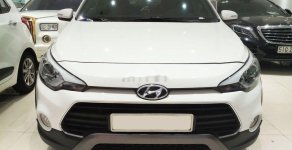 Hyundai i20 2017 - Cần bán xe Hyundai i20 Active 1.4AT năm 2017, màu trắng, nhập khẩu nguyên chiếc số tự động giá 550 triệu tại Tp.HCM