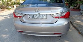 Hyundai Sonata 2011 - Cần bán gấp Hyundai Sonata năm sản xuất 2011, màu bạc, nhập khẩu nguyên chiếc xe gia đình giá 478 triệu tại Thái Nguyên