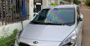 Kia Rondo 2016 - Cần bán Kia Rondo đời 2016, màu bạc giá 490 triệu tại Bình Phước
