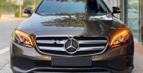 Mercedes-Benz E class Mercedes Benz E class E250 2017 - Cần bán gấp Mercedes E250 năm sản xuất 2017, màu nâu giá 2 tỷ 39 tr tại Hà Nội