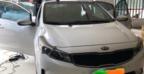 Kia Cerato 2018 - Cần bán Kia Cerato 1.6 AT năm 2018, màu trắng chính chủ giá 580 triệu tại Bắc Giang