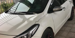 Kia Cerato 2016 - Cần bán lại xe Kia Cerato sản xuất 2016, màu trắng còn mới giá 460 triệu tại Lâm Đồng