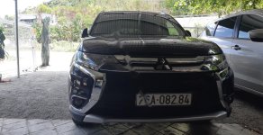 Mitsubishi Outlander 2.4 CVT Premium 2018 - Bán Mitsubishi Outlander 2.4 CVT Premium đời 2018, màu đen, xe đẹp như mới giá 920 triệu tại Quảng Ngãi