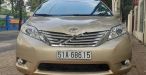 Toyota Sienna 2010 - Cần bán Toyota Sienna năm sản xuất 2010, màu vàng, nhập khẩu   giá 1 tỷ 39 tr tại Tp.HCM