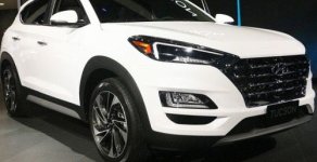 Hyundai Tucson 2019 - Hỗ trợ mua xe trả góp lãi suất thấp chiếc xe Hyundai Tucson 2.0L, máy xăng, đời 2019, màu trắng - Có sẵn xe - Giao nhanh toàn quốc giá 779 triệu tại Đà Nẵng