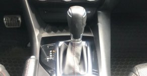 Mazda 3 2017 - Cần bán lại xe Mazda 3 sản xuất năm 2017, màu trắng giá 585 triệu tại Hải Dương