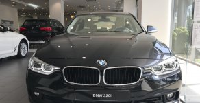 BMW 3 Series 2019 - Giảm trực tiếp tiền mặt lên đến 300 triệu khi mua chiếc xe BMW 3 Series 320i, màu đen, có sẵn xe, giao nhanh trước tết giá 1 tỷ 319 tr tại Tp.HCM