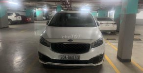 Kia Sedona 2015 - Cần bán Kia Sedona năm 2015, màu trắng chính chủ giá 750 triệu tại Hà Nội