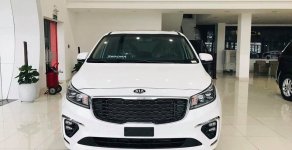 Kia Sedona 2019 - Bán nhanh chiếc xe Kia Sedona 2.2DAT Deluxe, sản xuất 2019, màu trắng, giao nhanh toàn quốc, giá mềm giá 1 tỷ 99 tr tại Bắc Ninh
