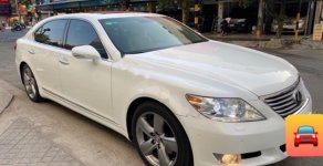 Lexus LS 460L 2010 - Cần bán gấp Lexus LS 460L 2010, màu trắng, nhập khẩu nguyên chiếc giá 1 tỷ 880 tr tại Tp.HCM