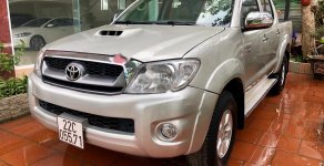 Toyota Hilux 2009 - Cần bán xe Toyota Hilux đời 2009, màu bạc, nhập khẩu chính chủ giá 320 triệu tại Phú Thọ