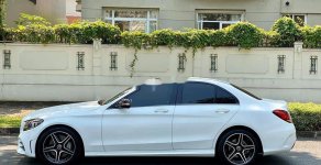 Cần bán Mercedes C300 2019, màu trắng giá 1 tỷ 880 tr tại Tp.HCM