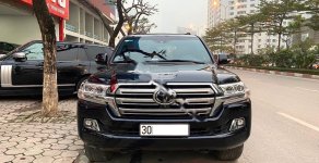 Toyota Land Cruiser 5.7 V8 2016 - Bán Toyota Land Cruiser V8 sản xuất 2016, màu đen, nhập khẩu   giá 5 tỷ 450 tr tại Hà Nội
