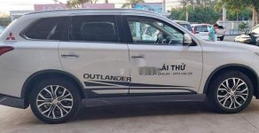 Mitsubishi Outlander   2019 - Cần bán Mitsubishi Outlander năm 2019, bản 2.4, 4WD, cửa sổ trời giá 1 tỷ 64 tr tại Đắk Lắk