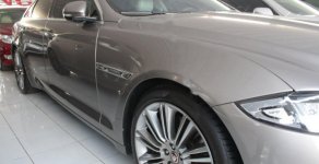 Bán ô tô Jaguar XJ sản xuất năm 2010, nhập khẩu nguyên chiếc giá 2 tỷ 450 tr tại Tp.HCM