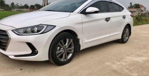 Hyundai Elantra 2018 - Cần bán gấp Hyundai Elantra GLS 1.6 AT năm 2018, màu trắng giá 565 triệu tại Nghệ An