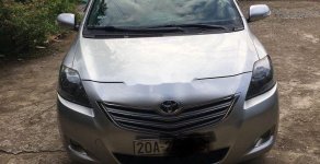 Toyota Vios 2012 - Cần bán xe Toyota Vios đời 2012, màu bạc giá 340 triệu tại Thái Nguyên